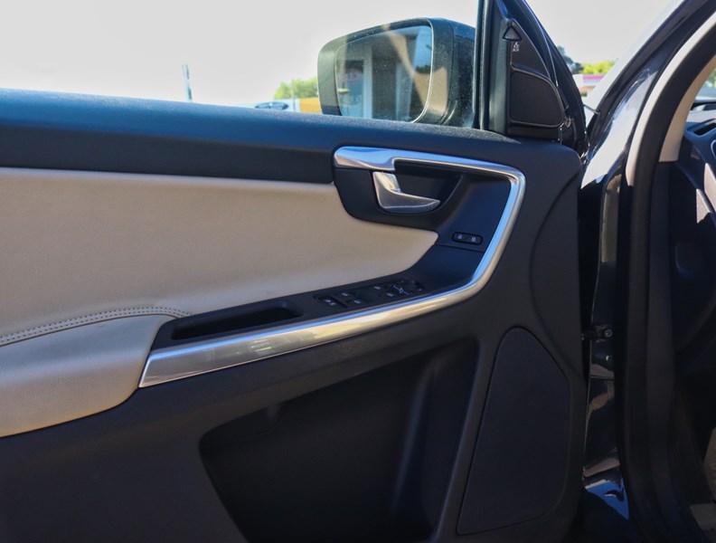 2017 Volvo XC60 AWD 5dr T5 Special Edition Premier