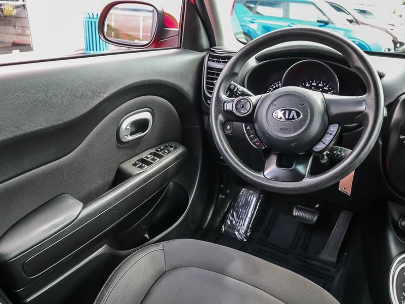 2018 Kia Soul LX | Bluetooth
