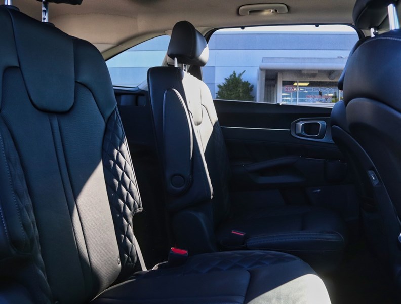 2022 Kia Sorento SX AWD w/Black Leather/PANO-ROOF/TURBO/360 CAMERA
