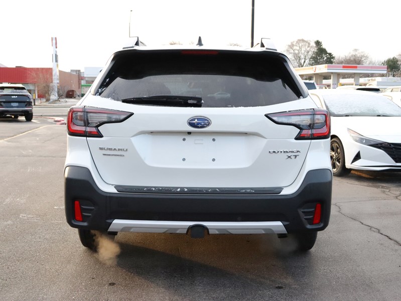 2022 Subaru Outback Premier XT CVT