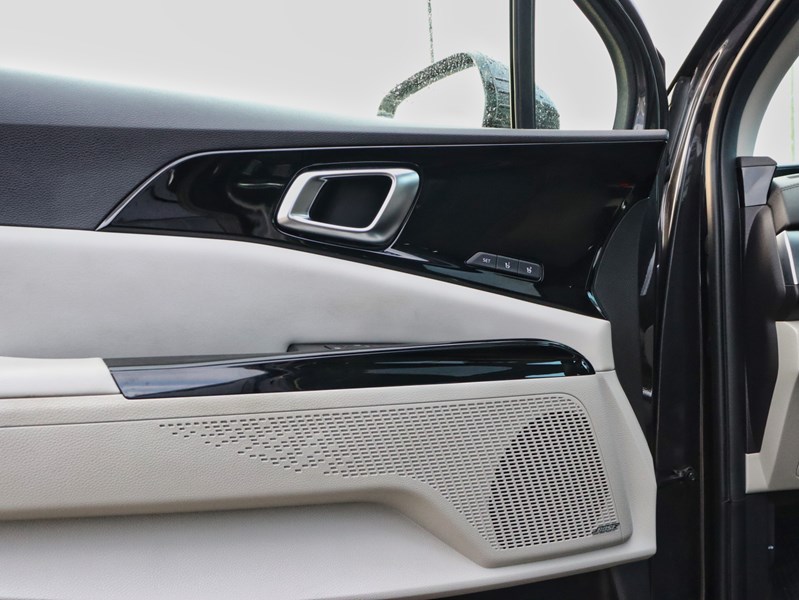 2023 Kia Carnival SX | Power Sliding Doors | Remote Start | Carplay