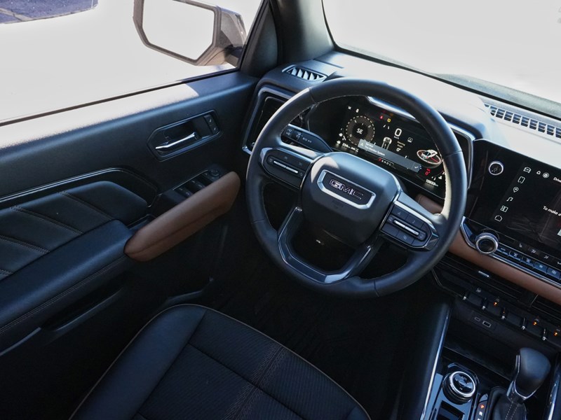 2024 GMC Canyon AT4 Crew Cab | One Owner | Low KM Appeal