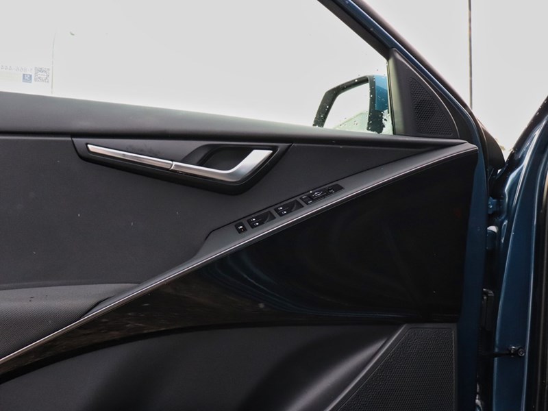 2024 Kia Niro PHEV EX | Heated Seats | Remote Start | Smart Key