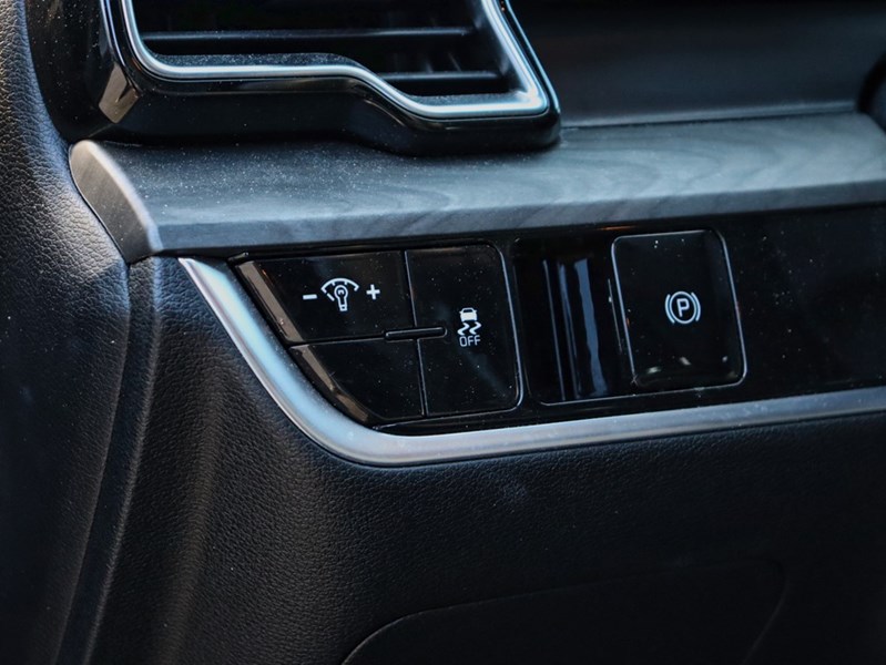 2024 Kia Sportage OFF-LEASE | LEATHER INTERIOR | CPO ELIGIBLE |MINT