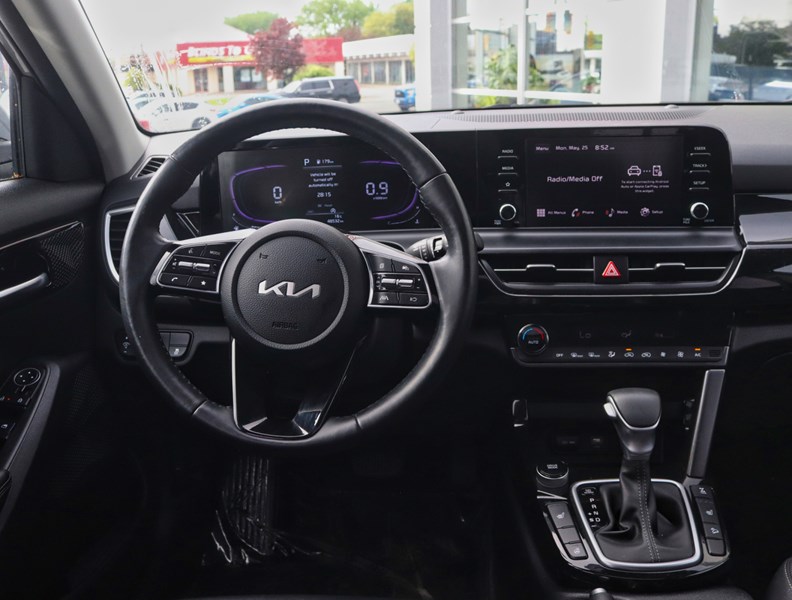 2025 Kia Seltos EX AWD