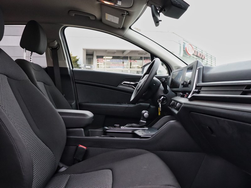 2025 Kia Sportage LX AWD