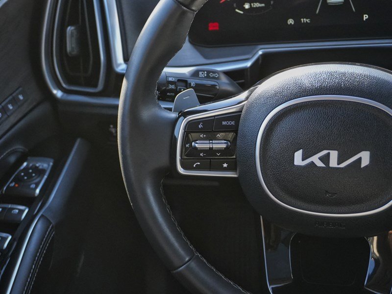 2025 Kia Sorento X-LINE LIMITED | 4.49 % | CERTIFIED PRE-OWNED
