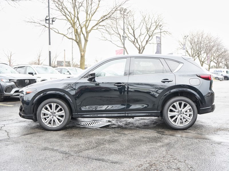 2022 Mazda CX-5 Signature