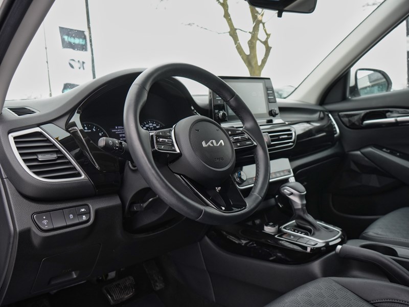 2023 Kia Seltos EX AWD