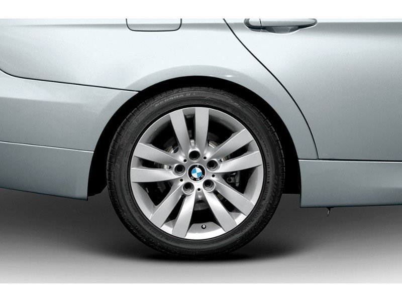 2006 BMW 3 Series 4dr Sdn RWD 325i Exterior Shot 5