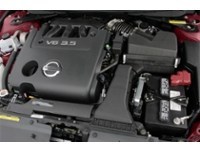 2008 Nissan Altima 4dr Sdn I4 Man 2.5 Exterior Shot 3