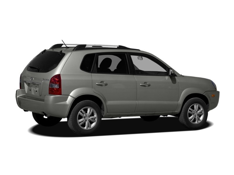 2009 Hyundai Tucson FWD 4dr I4 Man L Exterior Shot 2
