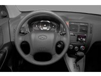 2009 Hyundai Tucson FWD 4dr I4 Auto GL Interior Shot 3
