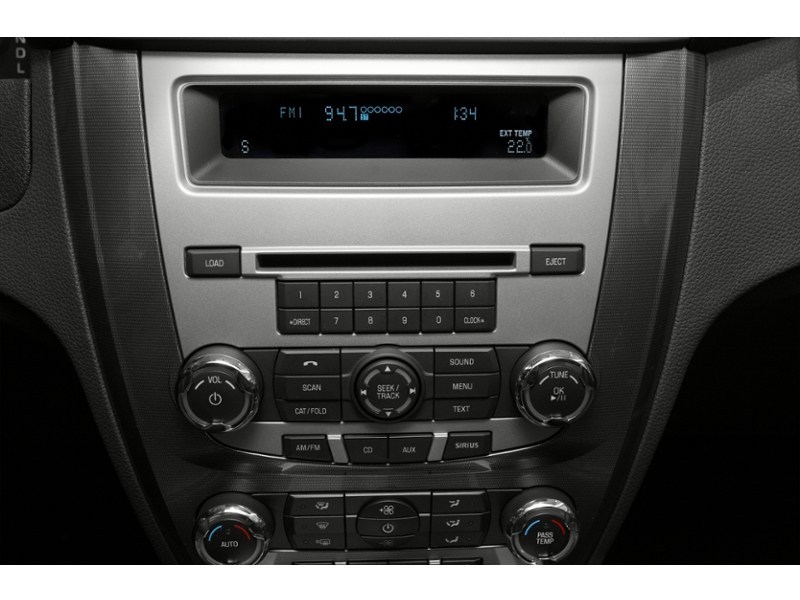 2011 Ford Fusion 4dr Sdn V6 SEL FWD Interior Shot 2