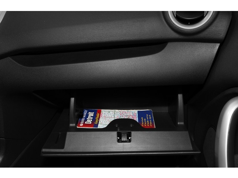 2011 Ford Fiesta 5dr HB SE Interior Shot 4
