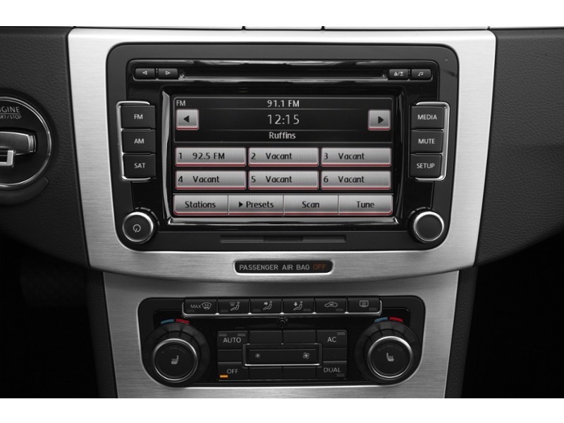 2011 Volkswagen Passat CC 4dr DSG Highline Interior Shot 2