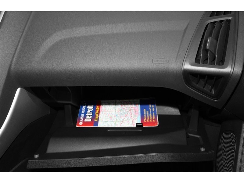 2012 Ford Focus 4dr Sdn Titanium Interior Shot 4