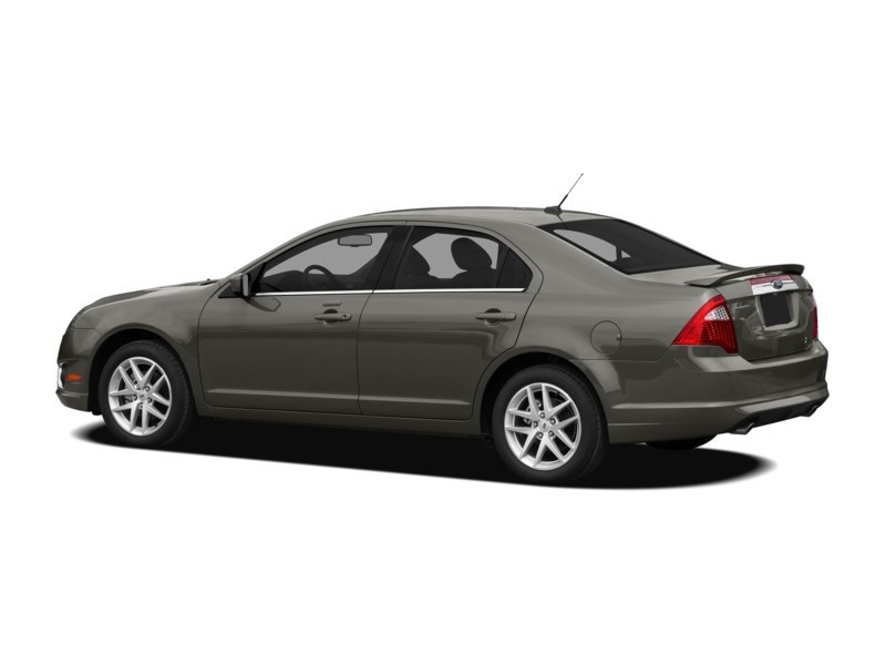 2012 Ford Fusion SEL Exterior Shot 10