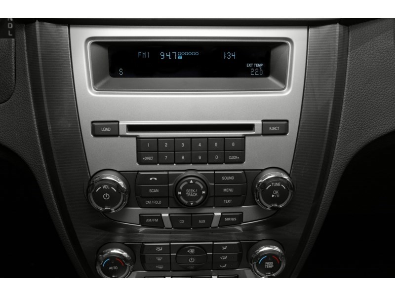 2012 Ford Fusion SEL Interior Shot 2