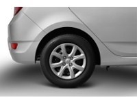 2012 Hyundai Accent 5dr HB Auto GL Exterior Shot 5
