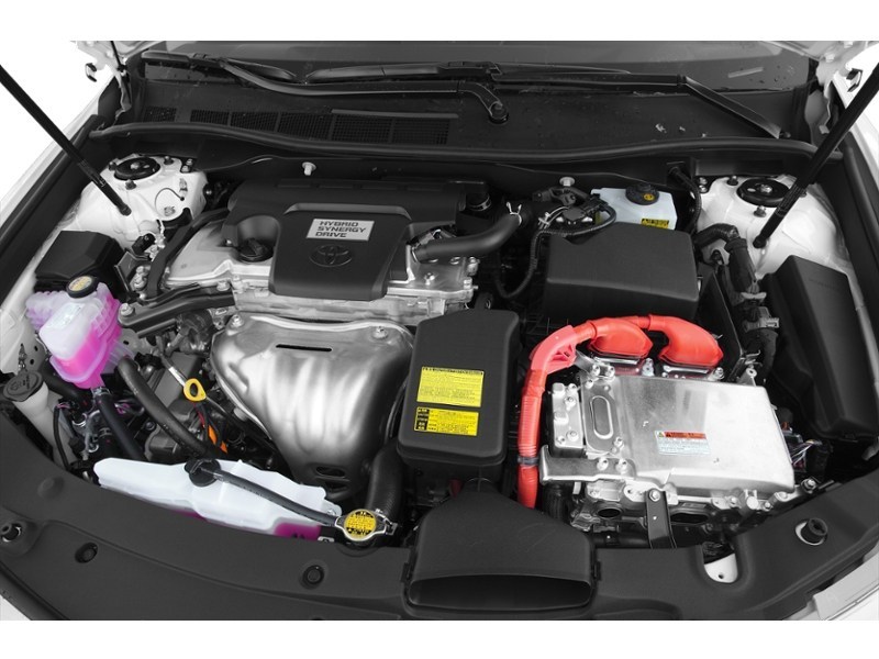 2012 Toyota Camry Hybrid 4dr Sdn XLE Exterior Shot 3