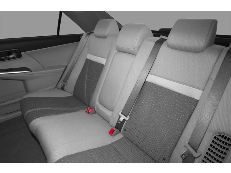2012 Toyota Camry Hybrid 4dr Sdn XLE Interior Shot 6