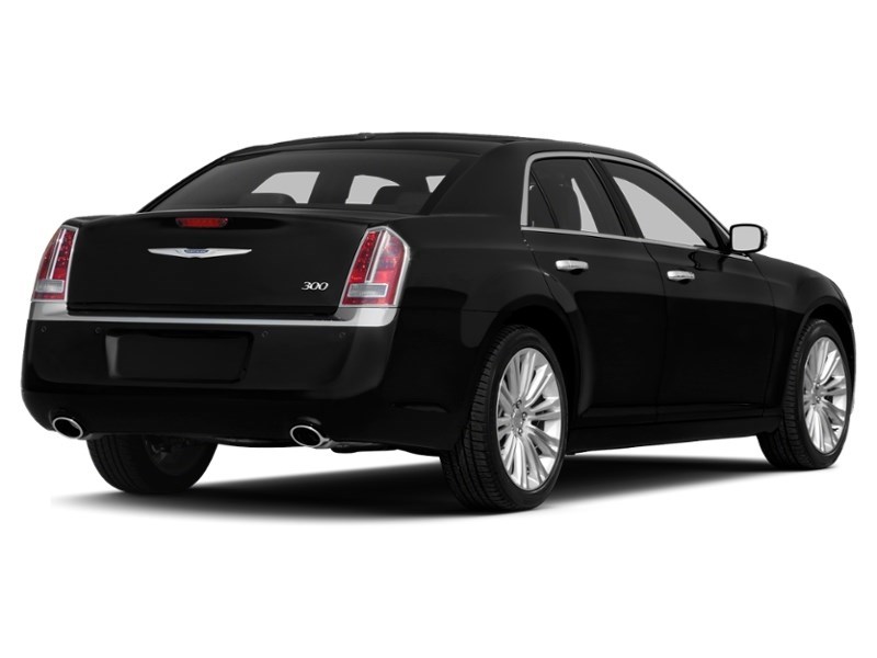 2013 Chrysler 300 4dr Sdn Touring RWD Exterior Shot 2