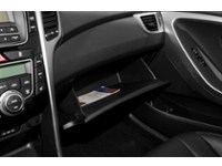 2013 Hyundai Elantra GT 5dr HB Auto GLS Interior Shot 4