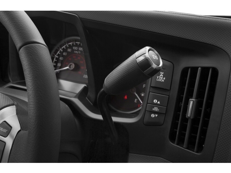 2014 Honda Ridgeline 4WD Crew Cab Touring Exterior Shot 9