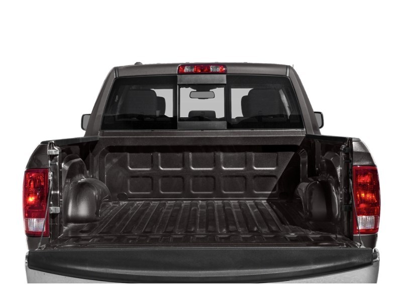 2019 RAM 1500 Classic SLT 4x4 Crew Cab 5'7
