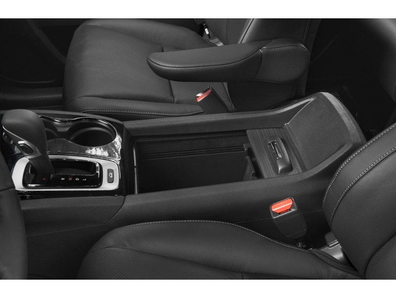 2017 Honda Ridgeline 4WD Crew Cab Touring Interior Shot 7