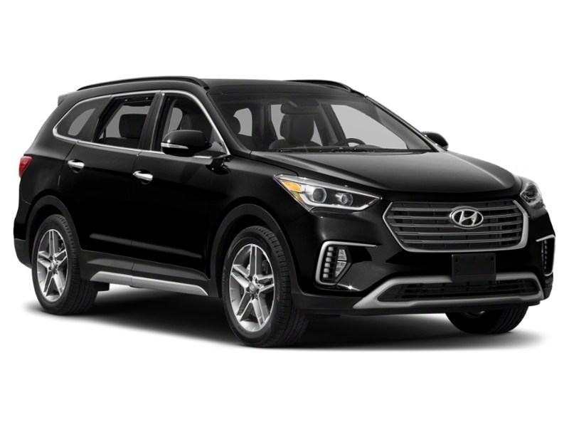 2017 Hyundai Santa Fe XL AWD 4dr Limited Exterior Shot 9