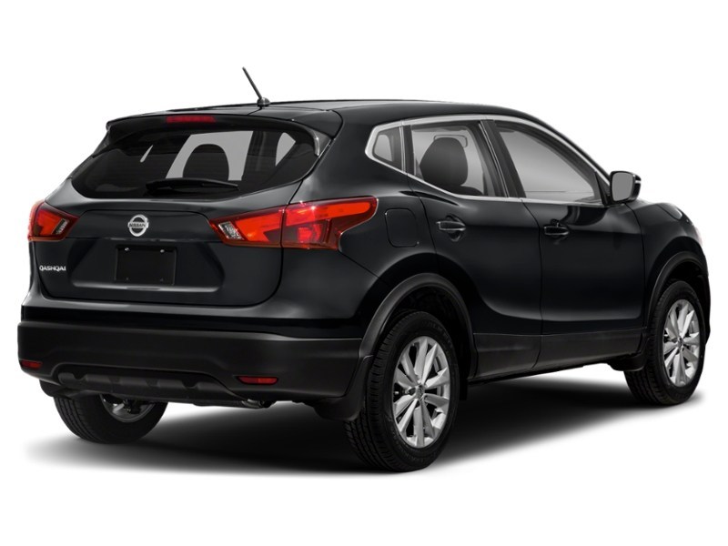2017 Nissan Qashqai FWD 4dr S CVT Exterior Shot 2