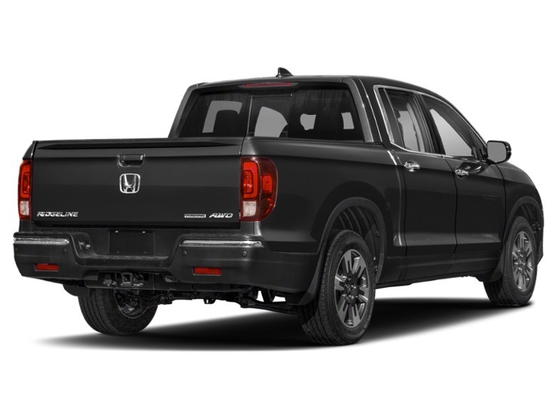 2018 Honda Ridgeline Touring AWD Exterior Shot 2