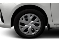 2018 Toyota Yaris Hatchback 5dr LE Manual Exterior Shot 5