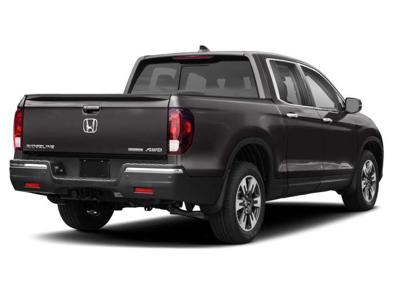 2019 Honda Ridgeline Touring AWD Exterior Shot 2