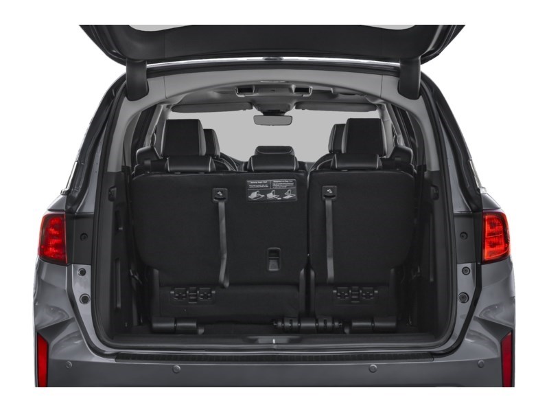 2026 Honda Odyssey Touring Auto Exterior Shot 4