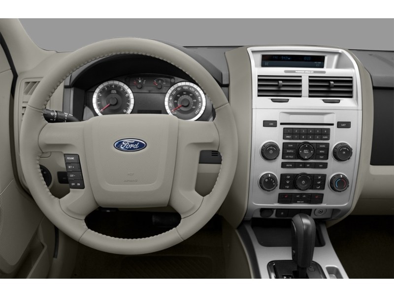 2010 Ford Escape FWD 4dr V6 Auto XLT Interior Shot 3