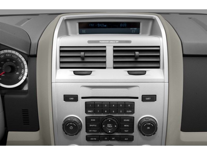 2011 Ford Escape FWD 4dr I4 Auto XLT Interior Shot 2
