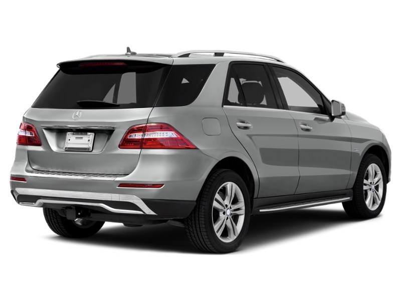 2013 Mercedes-Benz M-Class 4MATIC 4dr ML 350 BlueTEC Exterior Shot 2