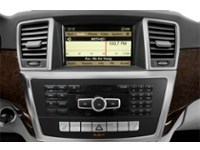 2013 Mercedes-Benz M-Class 4MATIC 4dr ML 350 BlueTEC Interior Shot 2