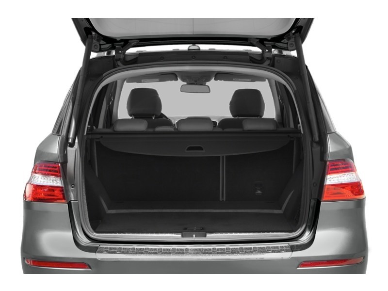 2013 Mercedes-Benz M-Class 4MATIC 4dr ML 350 BlueTEC Exterior Shot 4