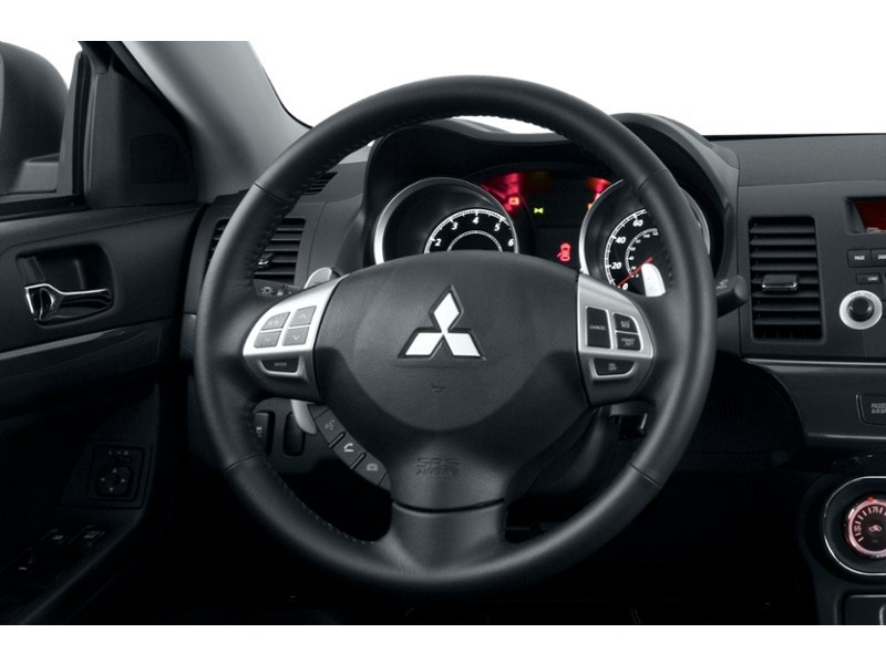2013 Mitsubishi Lancer 4dr Sdn Man SE FWD Interior Shot 2