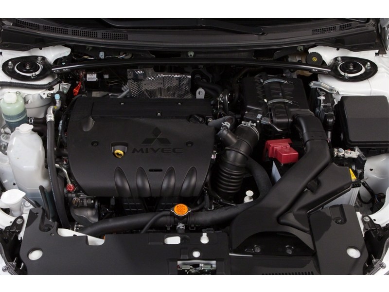 2013 Mitsubishi Lancer 4dr Sdn Man SE FWD Exterior Shot 3