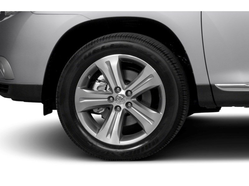 2013 Toyota Highlander 4WD 4dr Limited Exterior Shot 5