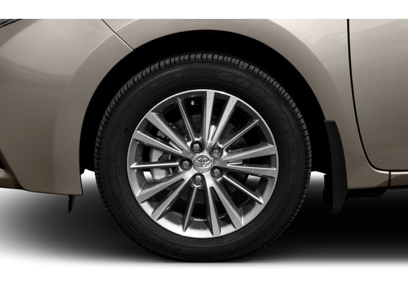 2016 Toyota Corolla 4dr Sdn CVT LE Exterior Shot 5
