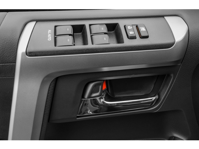 2016 Toyota 4Runner 4WD 4dr V6 SR5 Exterior Shot 14
