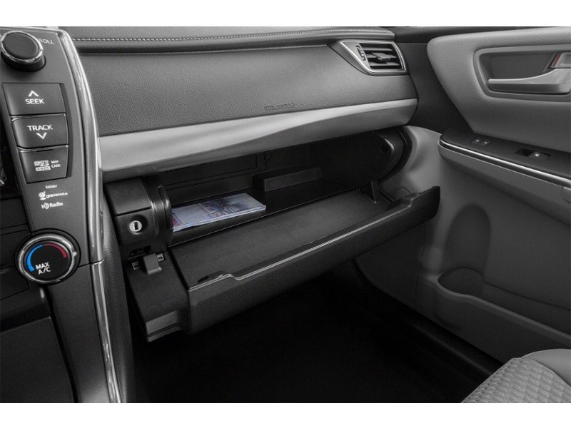 2015 Toyota Camry 4dr Sdn V6 Auto XSE Interior Shot 4