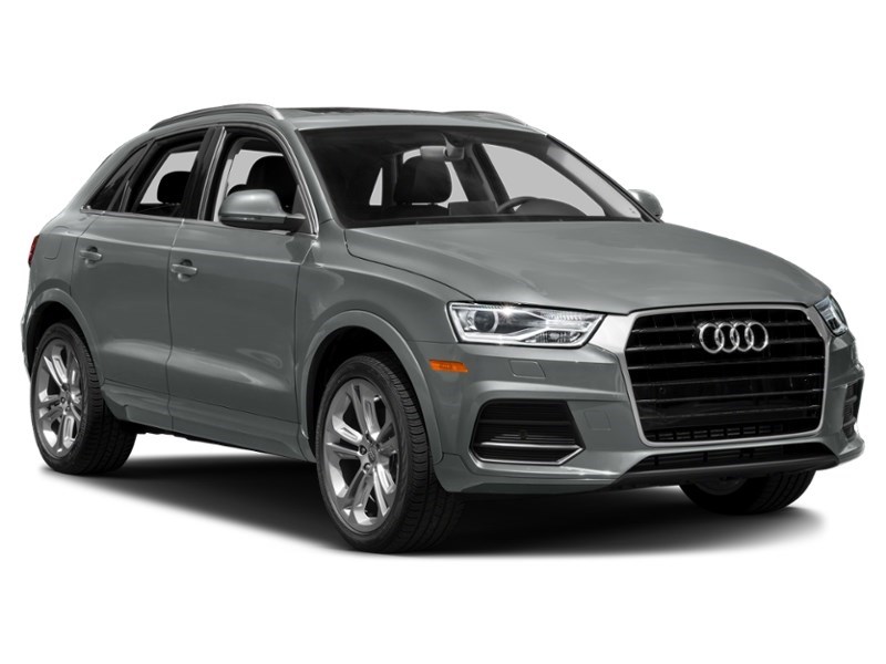 2018 Audi Q3 2.0 TFSI quattro Technik Tiptronic Exterior Shot 9
