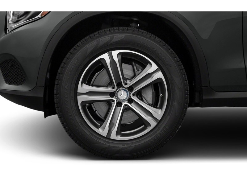 2018 Mercedes-Benz GLC 300 GLC 300 4MATIC SUV Exterior Shot 5